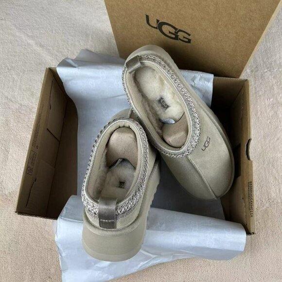 UGG Tan Suede Platform Slip-Ons - Picture 5 of 7